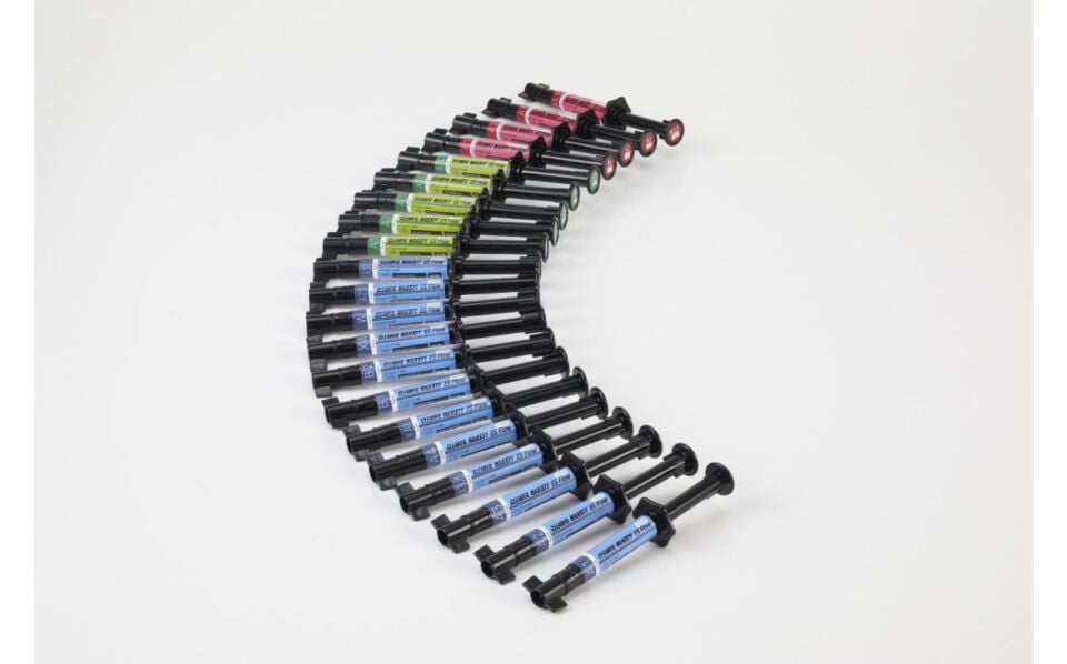 KURARAY CLEARFIL MAJESTY ES FLOW - Tek Tüp Akışkan Kompozit