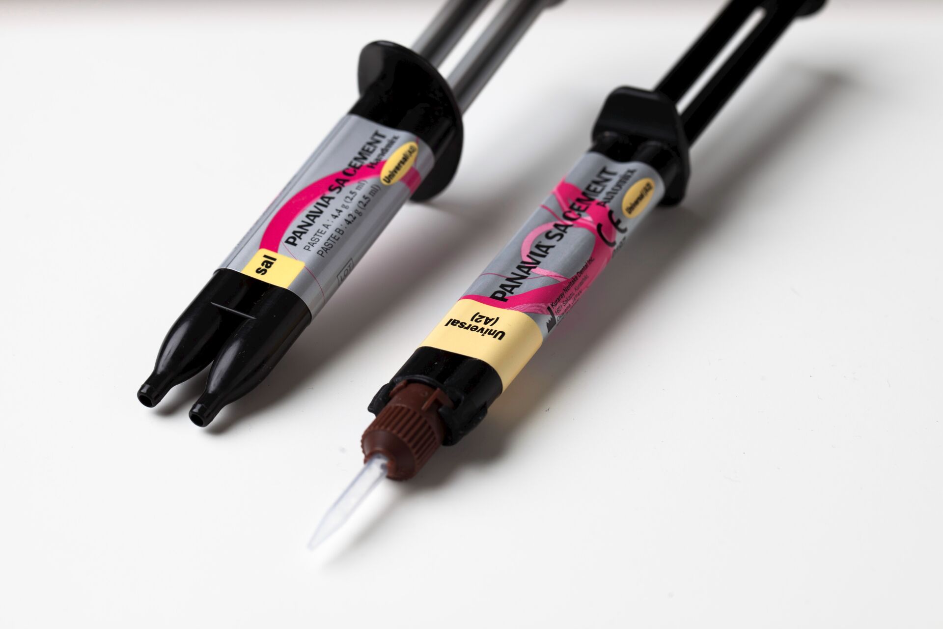 KURARAY PANAVIA SA CEMENT UNIVERSAL AUTOMIX-Refil